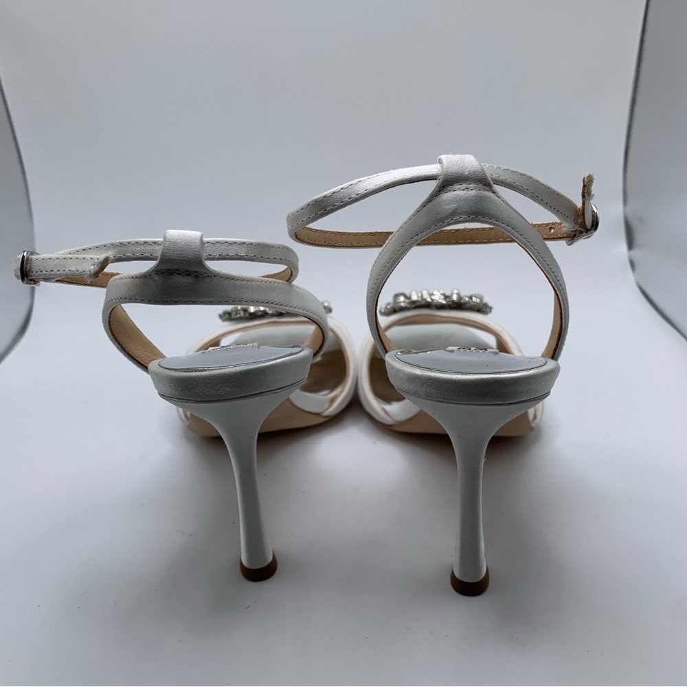 NWOB Badgley Mischka Women's Nixie Peep Toe Stiletto sandal-soft white SZ6 1407 - Picture 6 of 9